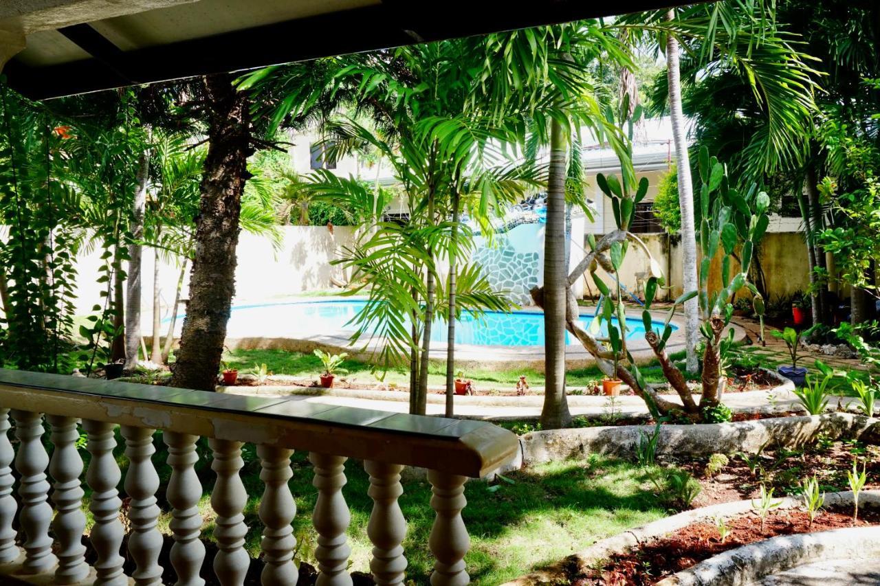 Flower Garden Resort بنغلاو المظهر الخارجي الصورة