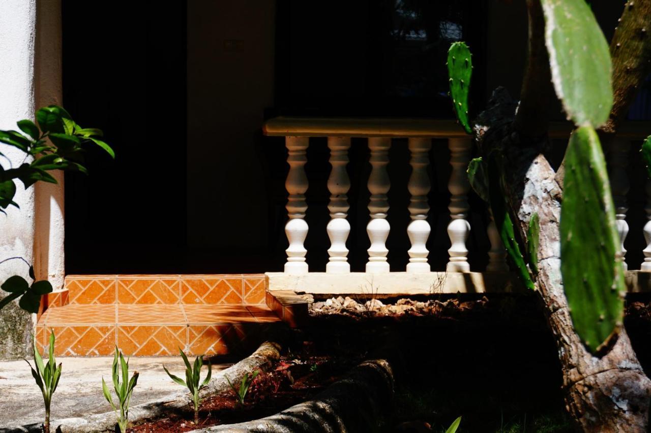 Flower Garden Resort بنغلاو المظهر الخارجي الصورة
