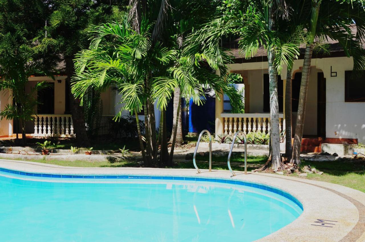 Flower Garden Resort بنغلاو المظهر الخارجي الصورة