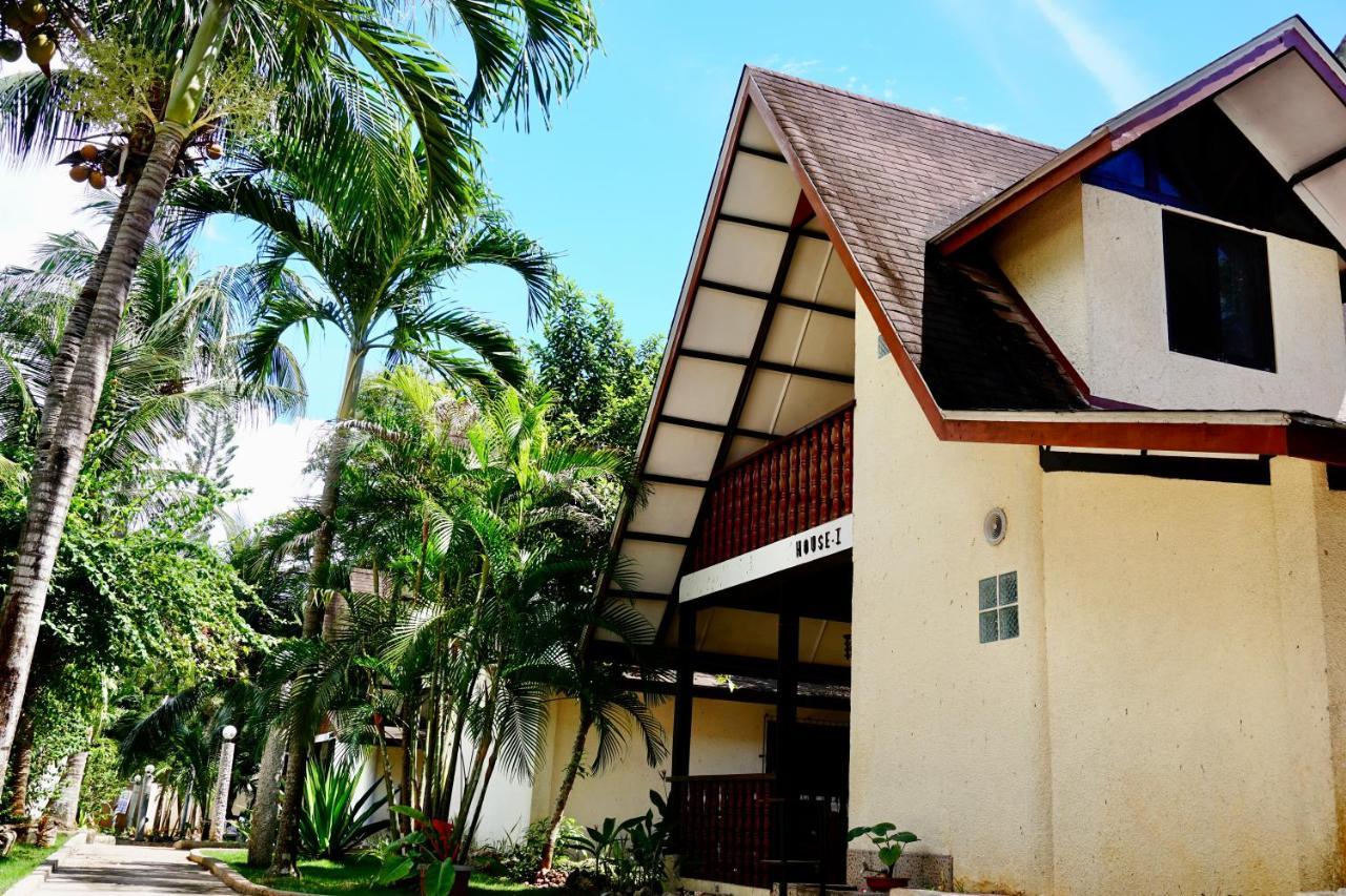Flower Garden Resort بنغلاو المظهر الخارجي الصورة