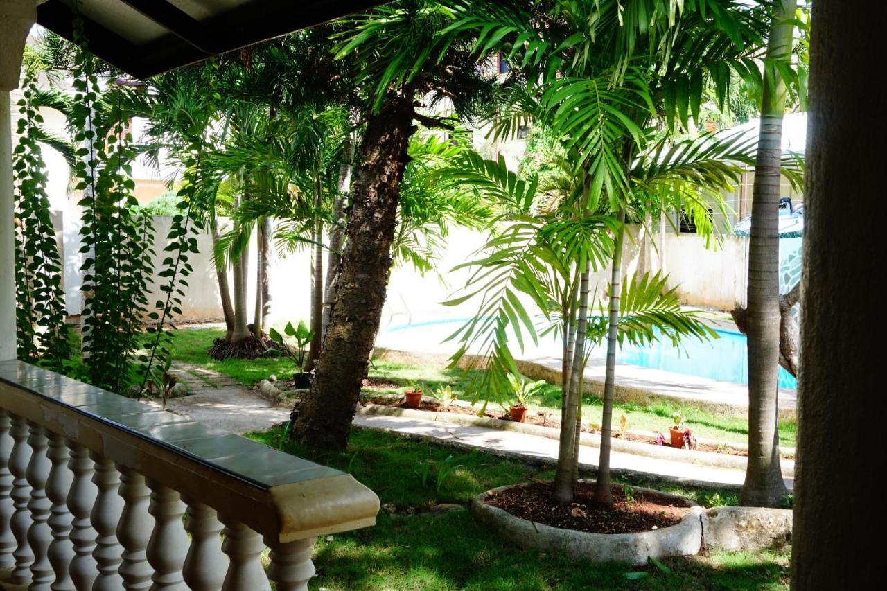 Flower Garden Resort بنغلاو المظهر الخارجي الصورة