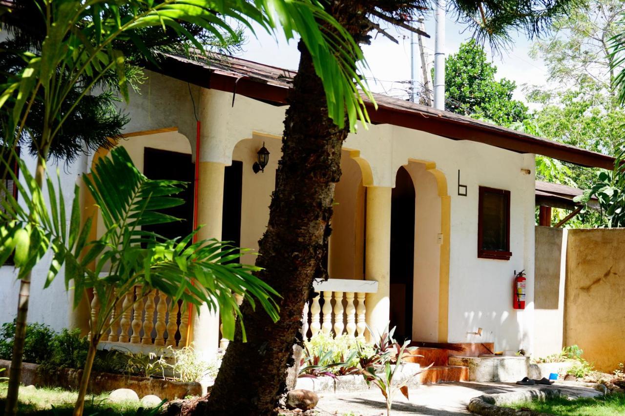Flower Garden Resort بنغلاو المظهر الخارجي الصورة